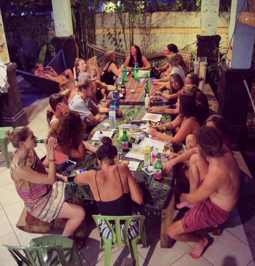 Canggu Surf Hostel Exterior foto