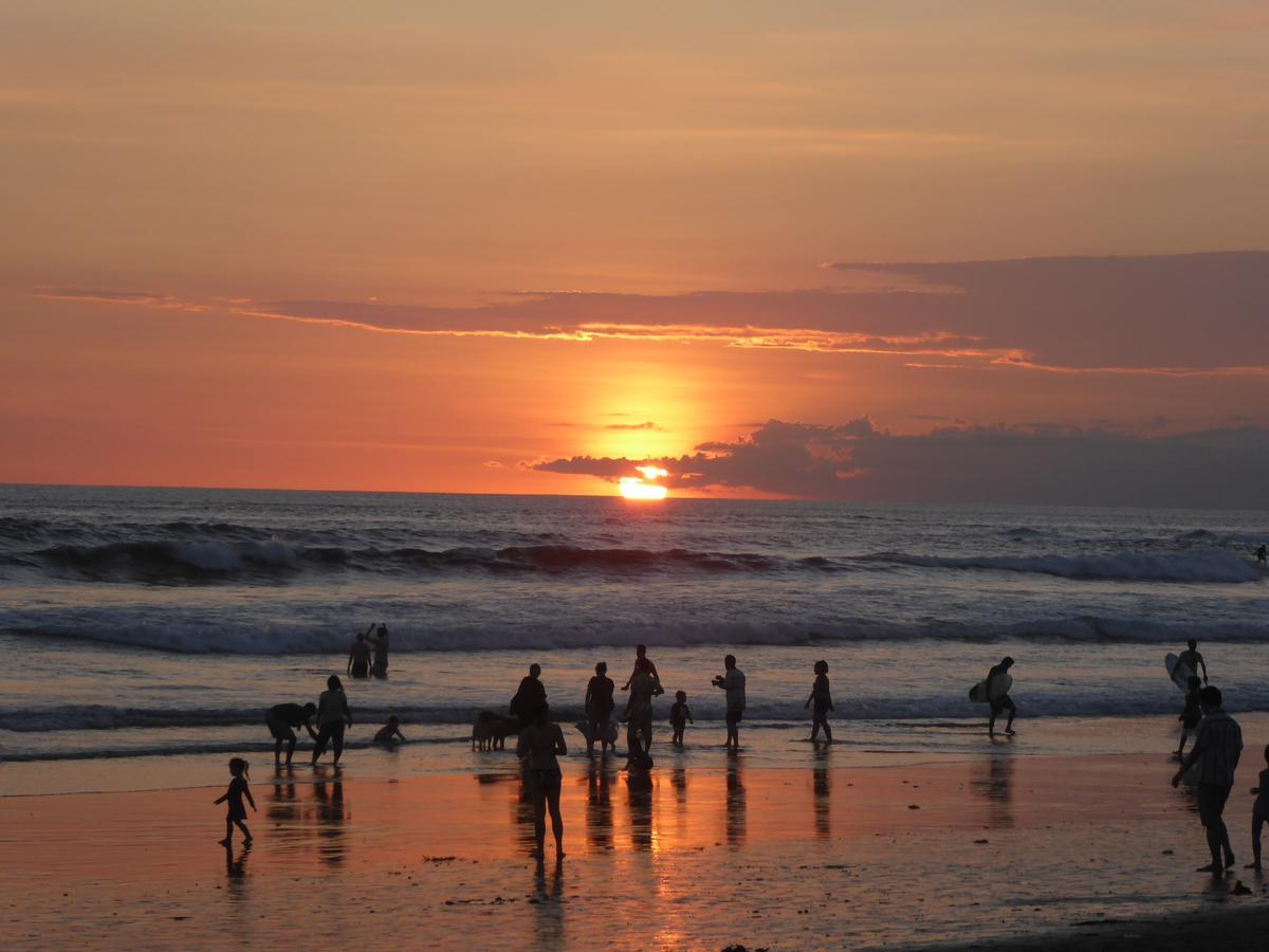 Canggu Surf Hostel Exterior foto